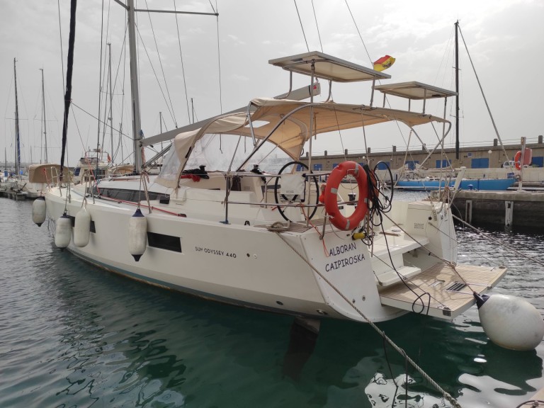Location bateau Jeanneau Sun Odyssey 440 à Palma de Majorque sur Samboat