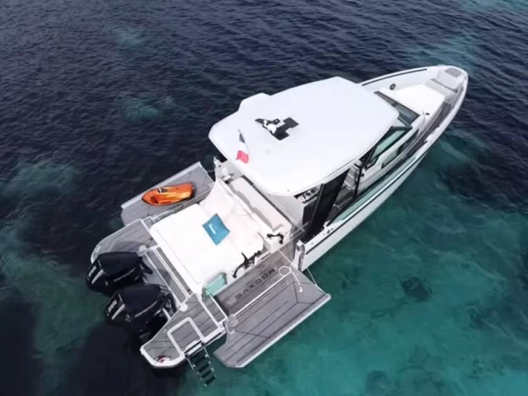 Location à Golfe-Juan - Saxdor Saxdor 320 GTO sur SamBoat