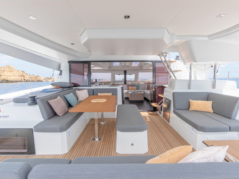Location Catamaran à Olbia - Fountaine Pajot Elba 45