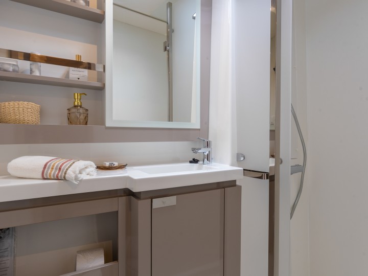 Location bateau Fountaine Pajot Elba 45 à Olbia sur Samboat