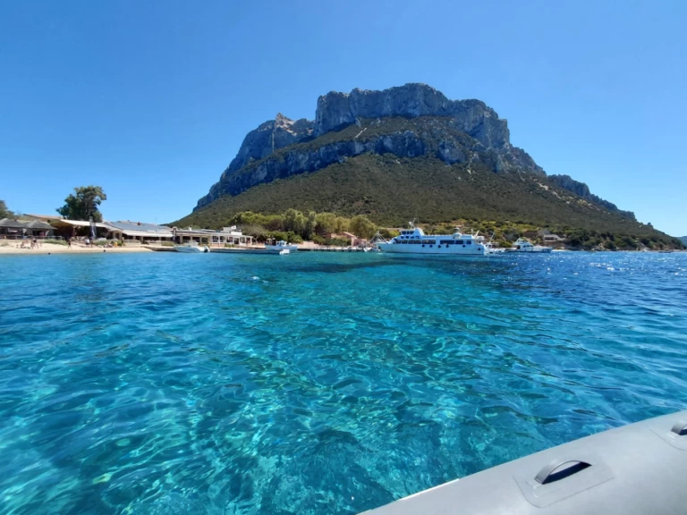 Location bateau Bwa Sport 22 GTO à Olbia sur Samboat