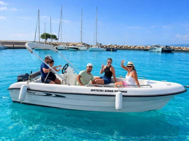 Boat rental Karel Karel V 160 in Nice on Samboat