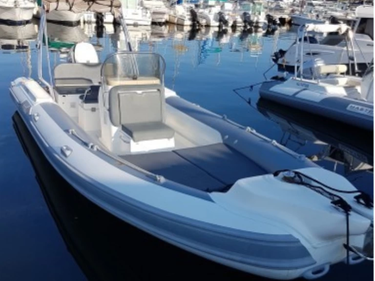 Location bateau Motonautica-Vesuviana Touring 740 à Porto-Vecchio sur Samboat