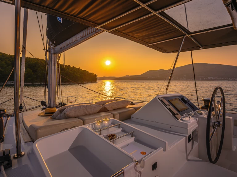 Location bateau Lagoon Lagoon 450 F à Trogir sur Samboat