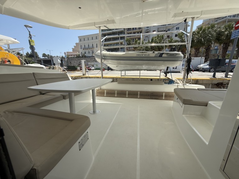 Louer Catamaran avec ou sans skipper Lagoon à Lefkáda