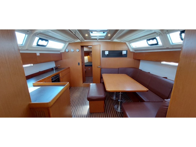 Location bateau Bavaria Cruiser 46 à Olbia sur Samboat