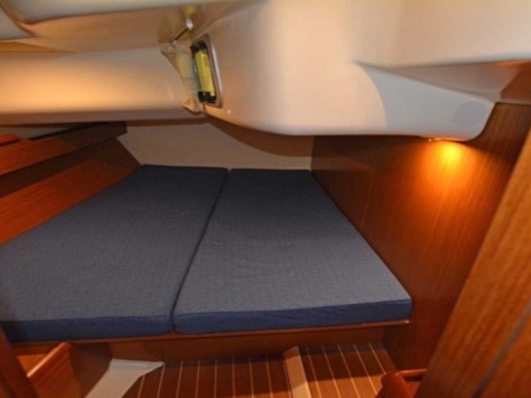 Location à Pisticci - Jeanneau Sun Odyssey 49 sur SamBoat