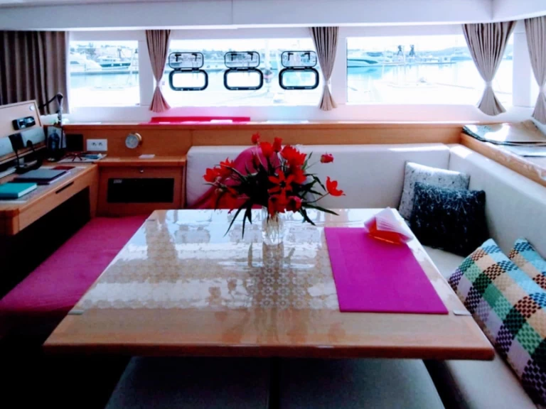 Louez un Lagoon Lagoon 39 à Pórto Chéli