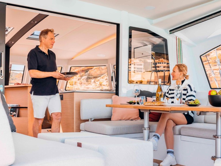 Louez un Nautitech Nautitech 44 Open à Lávrio