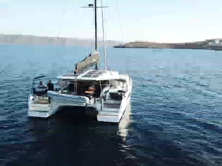 Catamaran à louer à Lávrio au meilleur prix