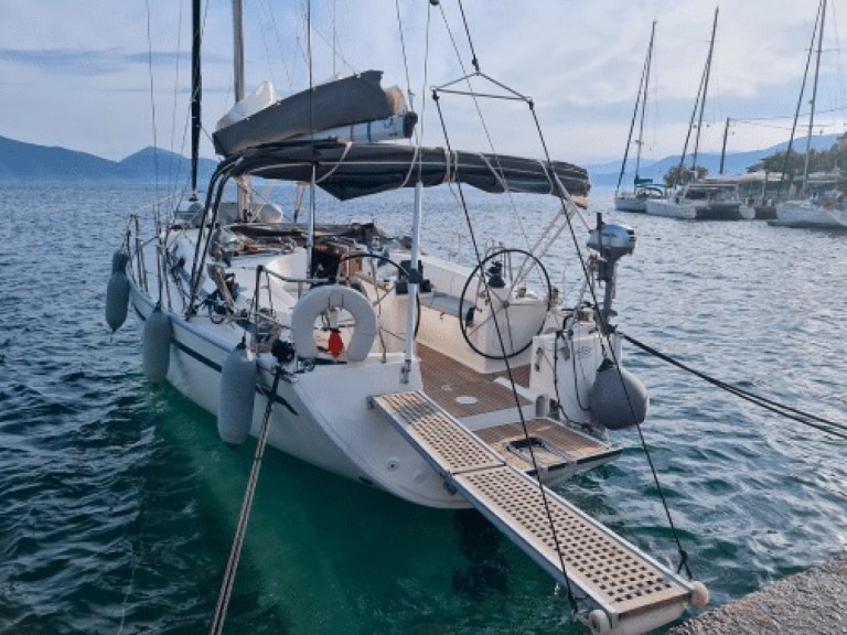 Bavaria Cruiser 40 a louer à Volos