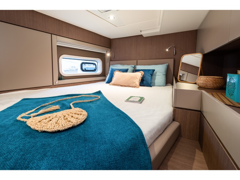 Location bateau Olbia pas cher Bali 4.6