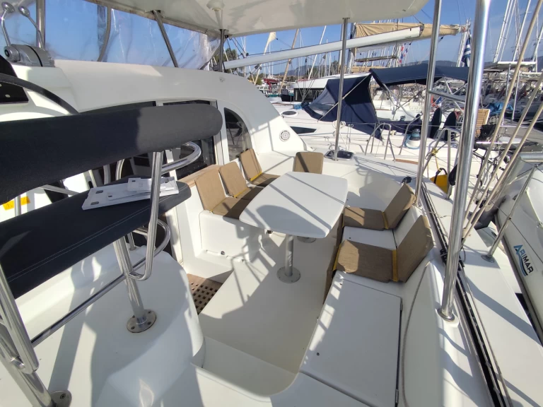 Location bateau Empuriabrava pas cher Lagoon 380