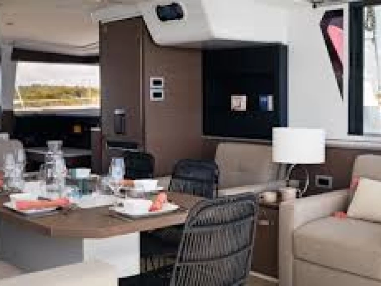 Location Catamaran à Ajaccio - BALI 4.2 VI (4D/2C/2P) BALI 4.2 VI