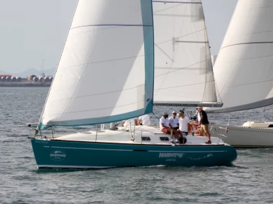 Sailboat hire in Getxo - Bénéteau First 36 S7