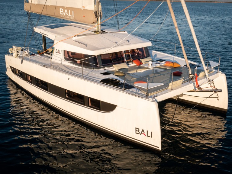 Louer Catamaran avec ou sans skipper 15 à Hyères