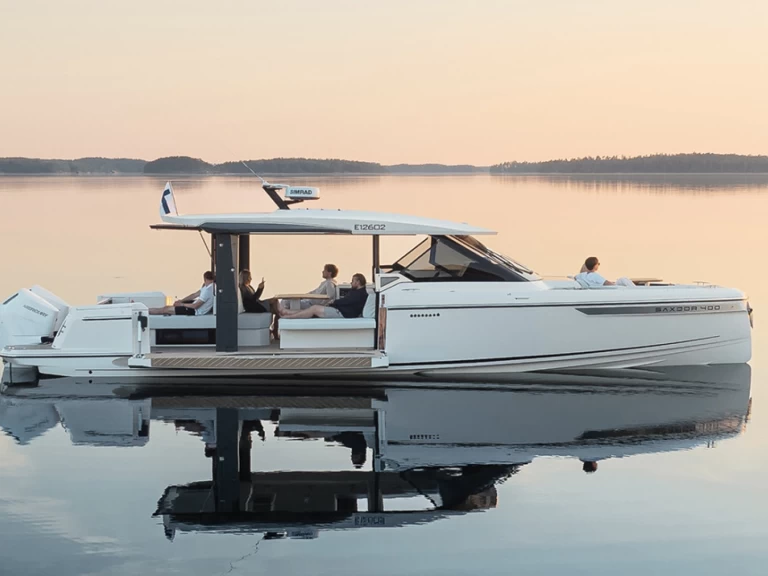 Location Bateau à moteur à Alyki - Saxdor Saxdor 400 GTO