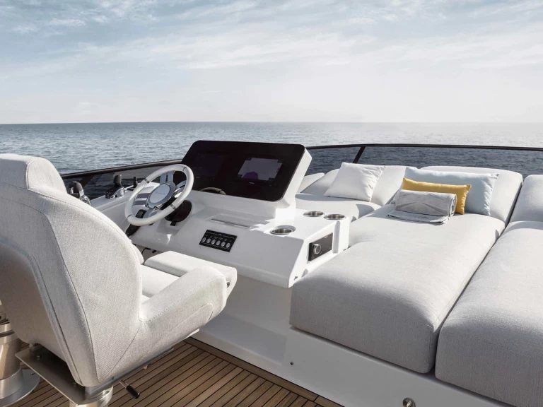 Azimut Azimut 53 Fly a louer à Polignano a Mare