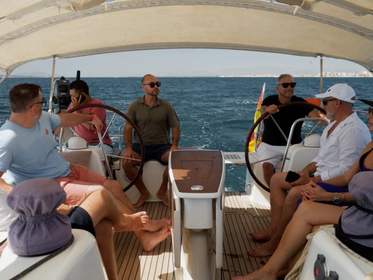 Location à Santa Pola - Bénéteau Oceanis 50 sur SamBoat