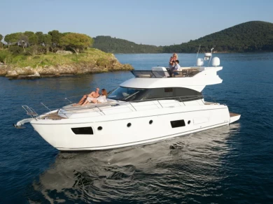 Hire a Bavaria Virtess 420 Fly Palma de Majorque