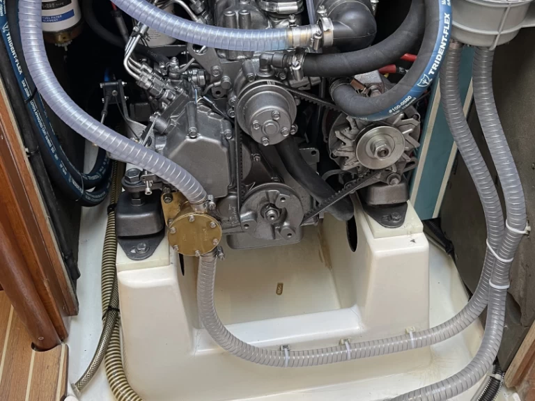 Location à Santa-Maria-Poggio - Jeanneau Sun Fast 32i sur SamBoat