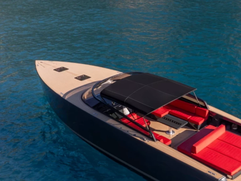 Location Bateau à moteur VanDutch avec permis