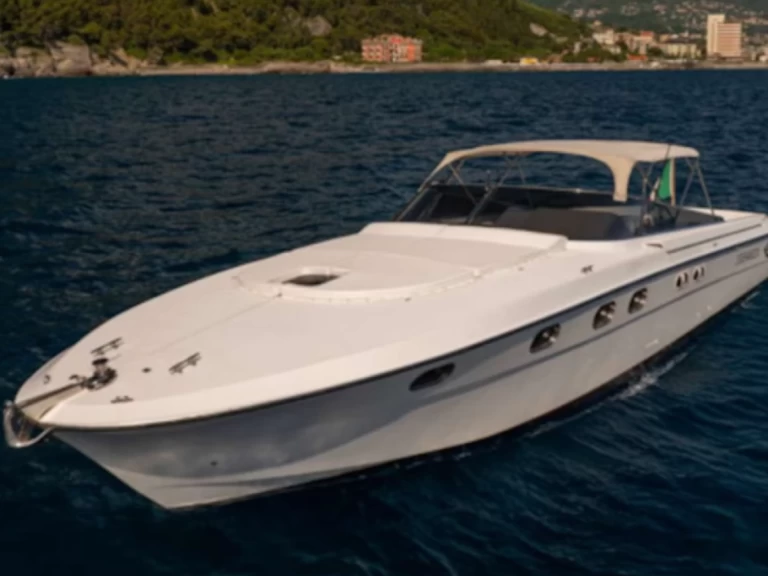 Bateau à moteur à louer à Portofino au meilleur prix