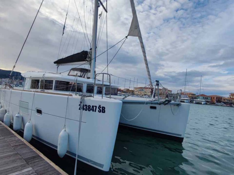 Louez un Lagoon Lagoon 400 S2 à Lefkáda