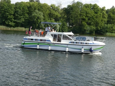Hire Motorboat with or without skipper  Lübz