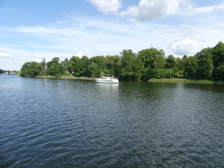  Tarpon 42 N a louer à Lübz