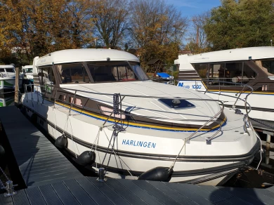Yacht charter Lübz - Nicols Yacht Nicols Sedan 1160 on SamBoat