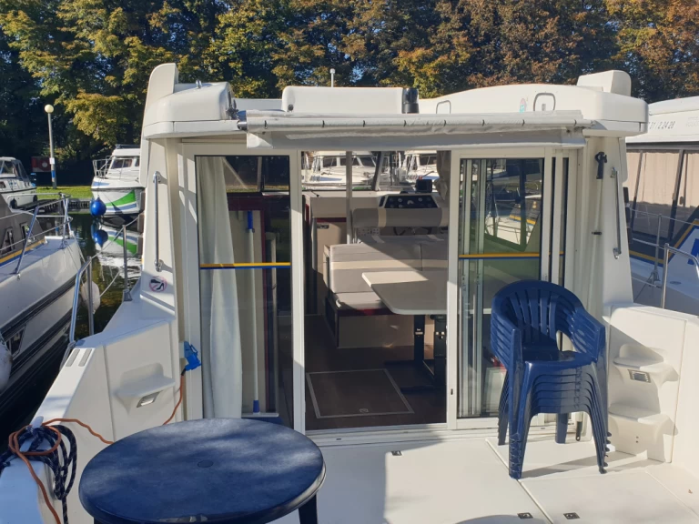 Louez un Nicols Yacht Nicols Sedan 1160 à Lübz