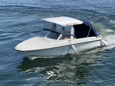 Houseboat a noleggio a Waren (Müritz) al miglior prezzo