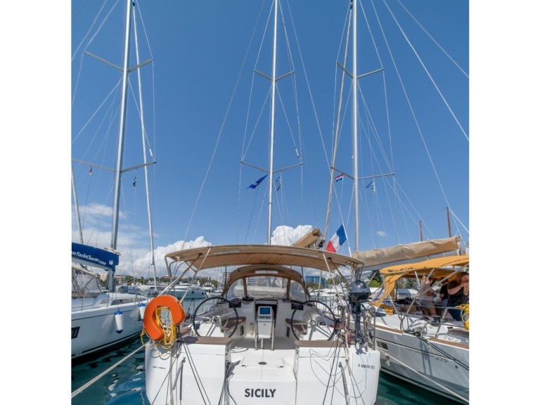 Location bateau Álimos pas cher Sun Odyssey 449