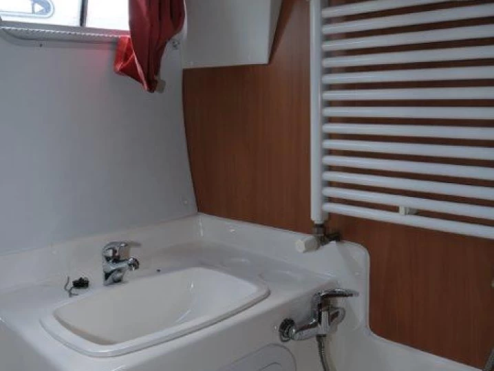 Location Bateau à moteur à Lübz -  Tarpon 42 N