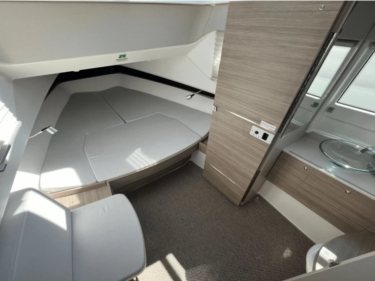 Bateau à moteur à louer à Chaniá au meilleur prix