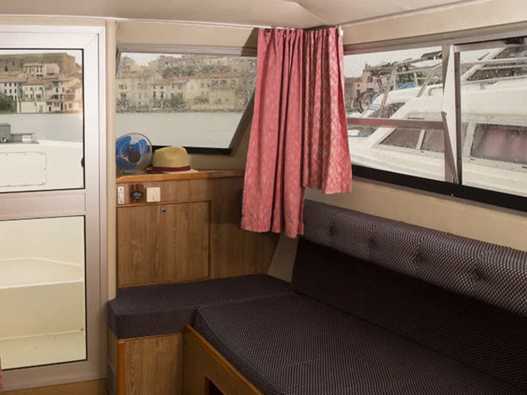 Bateau à moteur à louer à Tannay au meilleur prix