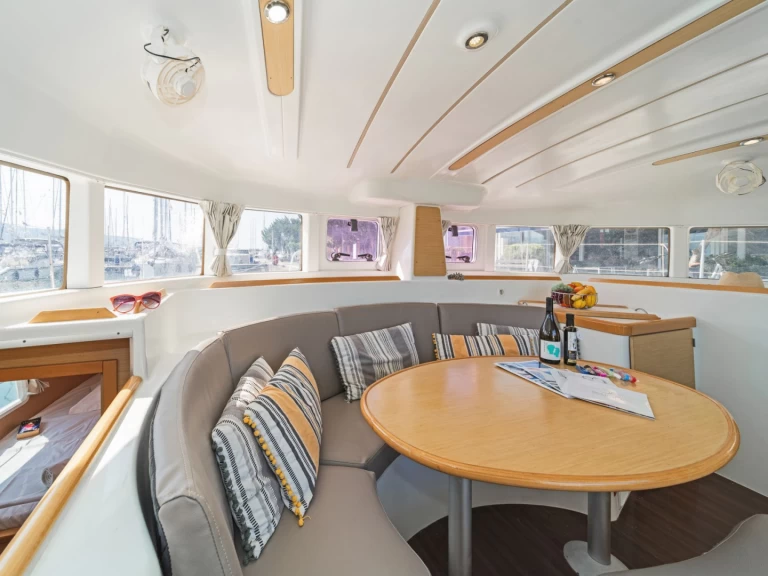 Lagoon Lagoon 380 a louer à Kavála