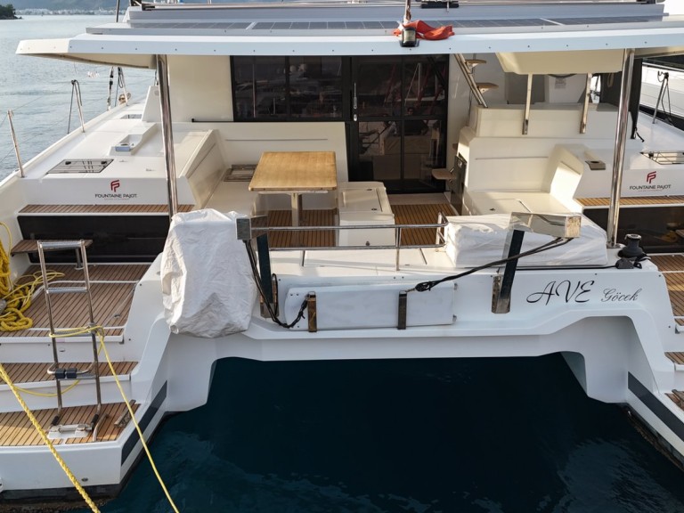 Location Catamaran Fountaine Pajot avec permis