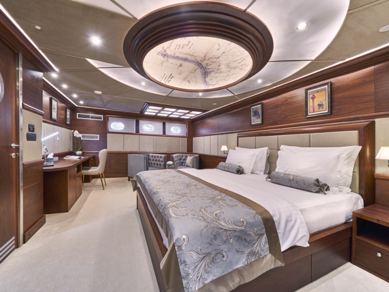 Location bateau Split pas cher Luxury motor sailer