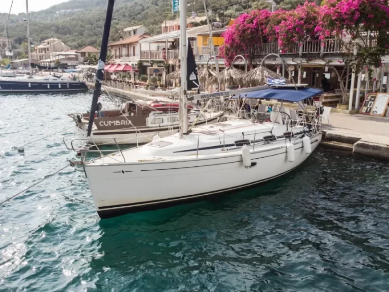 Bavaria Bavaria 33 Cruiser a louer à Nikiána