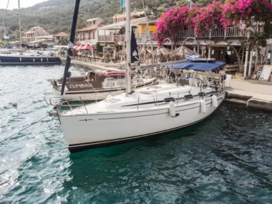 Bavaria Bavaria 33 Cruiser a louer à Nikiána