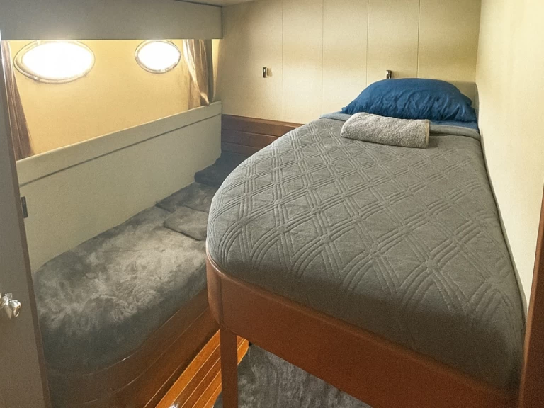 Location bateau Monte Fino Montefino 68 à Puntarenas sur Samboat