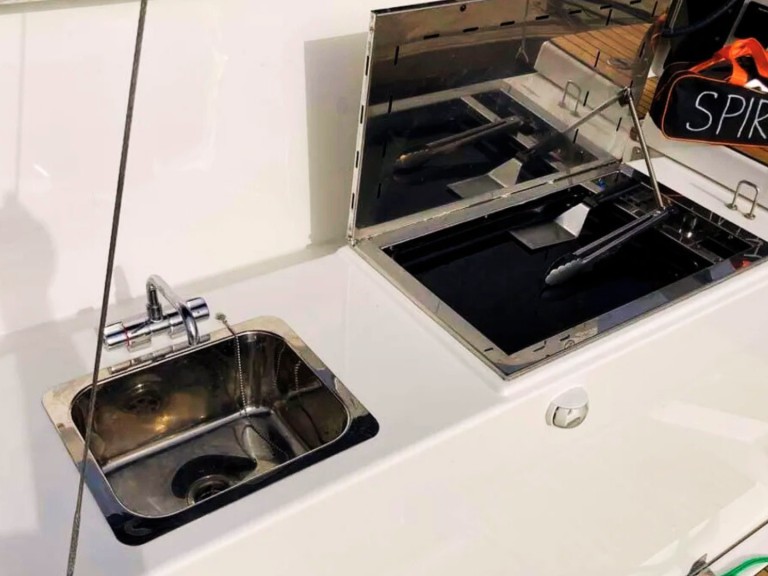 Louez un Dufour Dufour 470 à Palerme