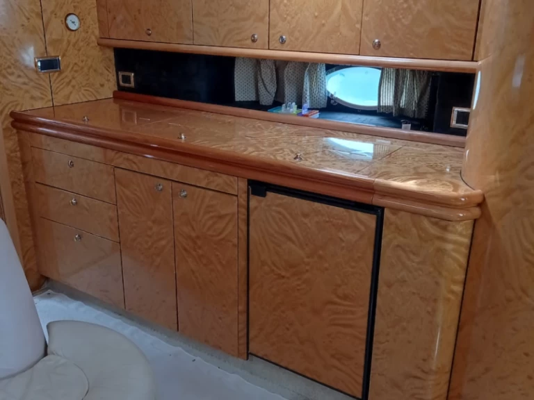 Location bateau Sunseeker Camargue 51 à Espagne sur Samboat