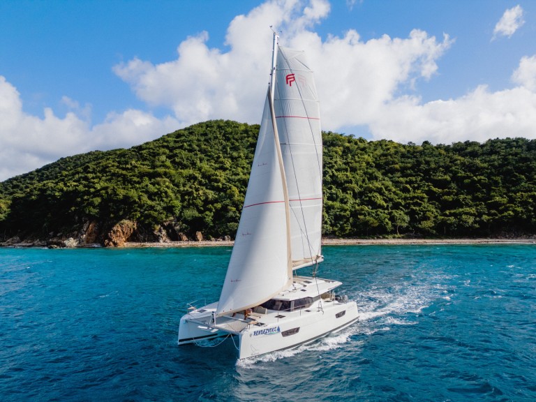 Location Catamaran à Road Town - Fountaine Pajot Astrea 42