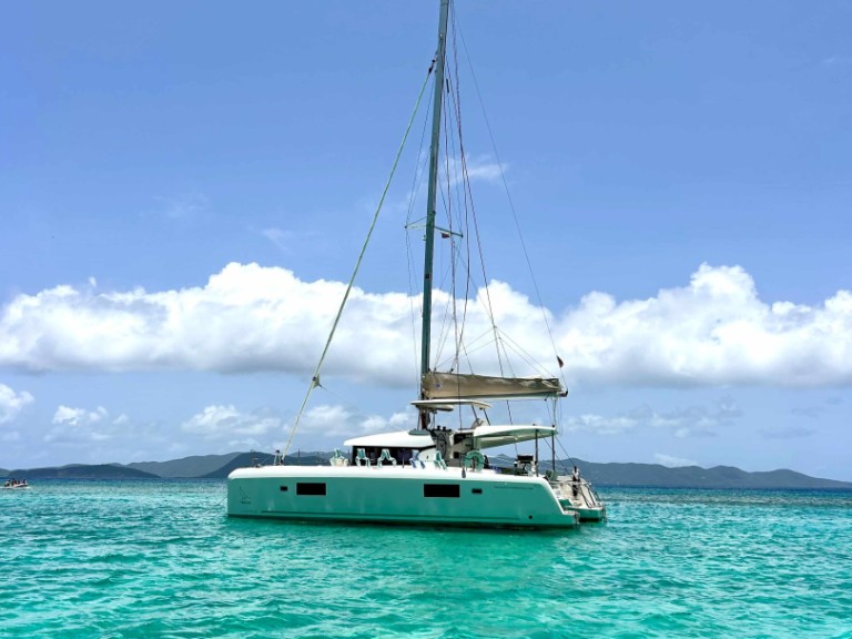 Louez un Lagoon Lagoon 42 à Road Town