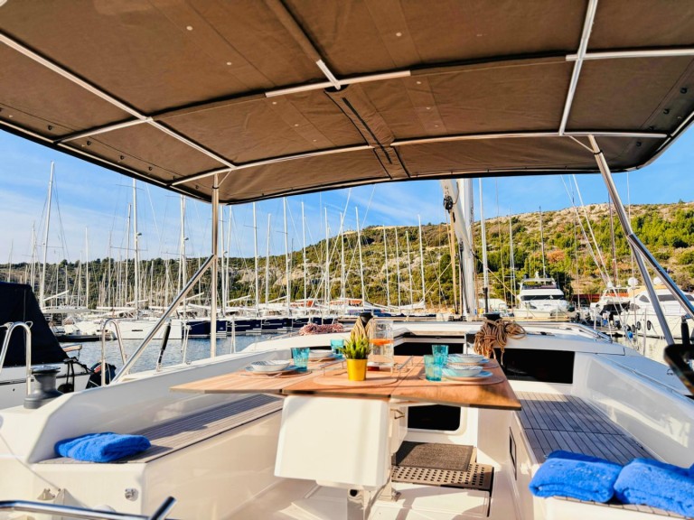 Louez un Dufour Dufour 530 à Primošten