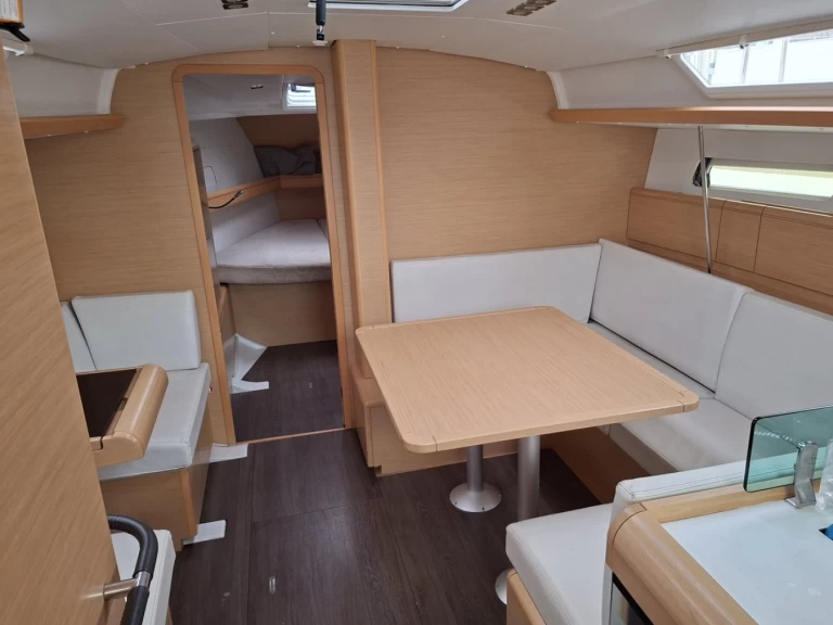 Location bateau Propriano pas cher Sun Odyssey 419