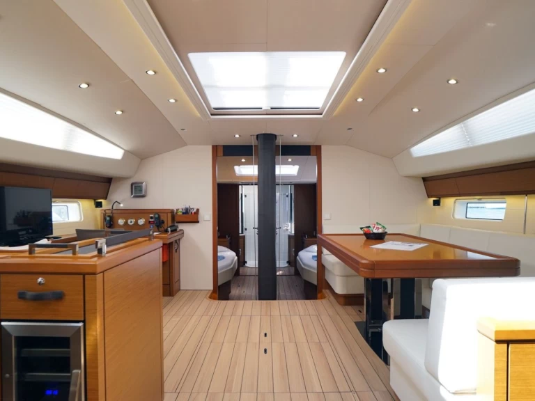 Louer Voilier avec ou sans skipper Jeanneau à Rogoznica